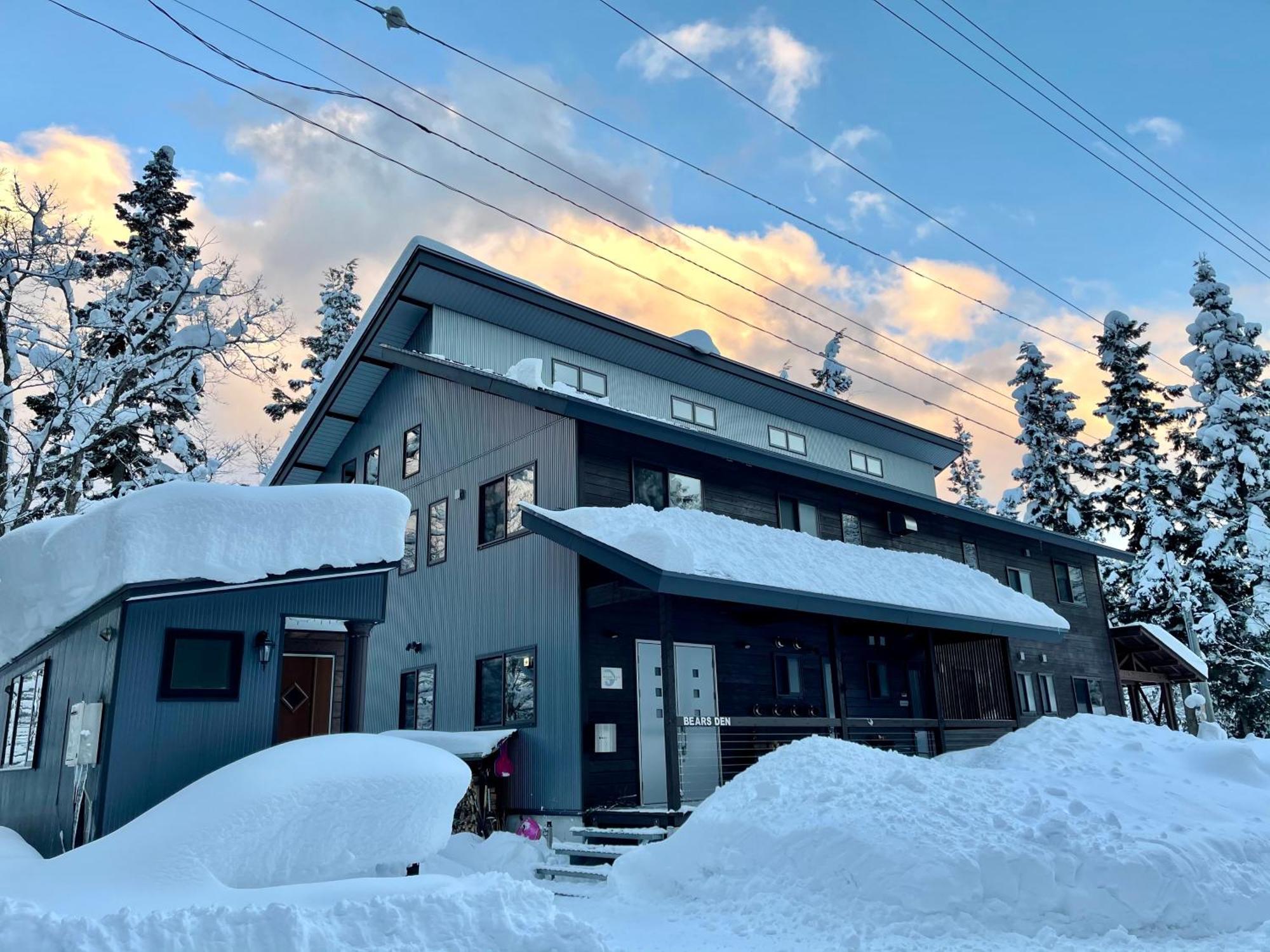 Bears Den Mountain Lodge Hakuba Eksteriør billede